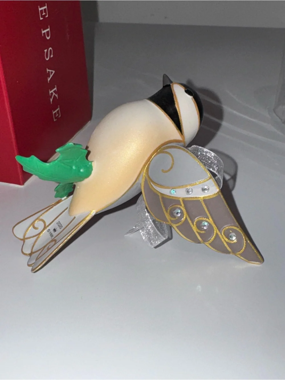 New NIB Hallmark Keepsake Beautiful Black Capped Chickadee Premium Ornament 2020